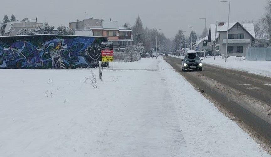 zaśnieżona droga